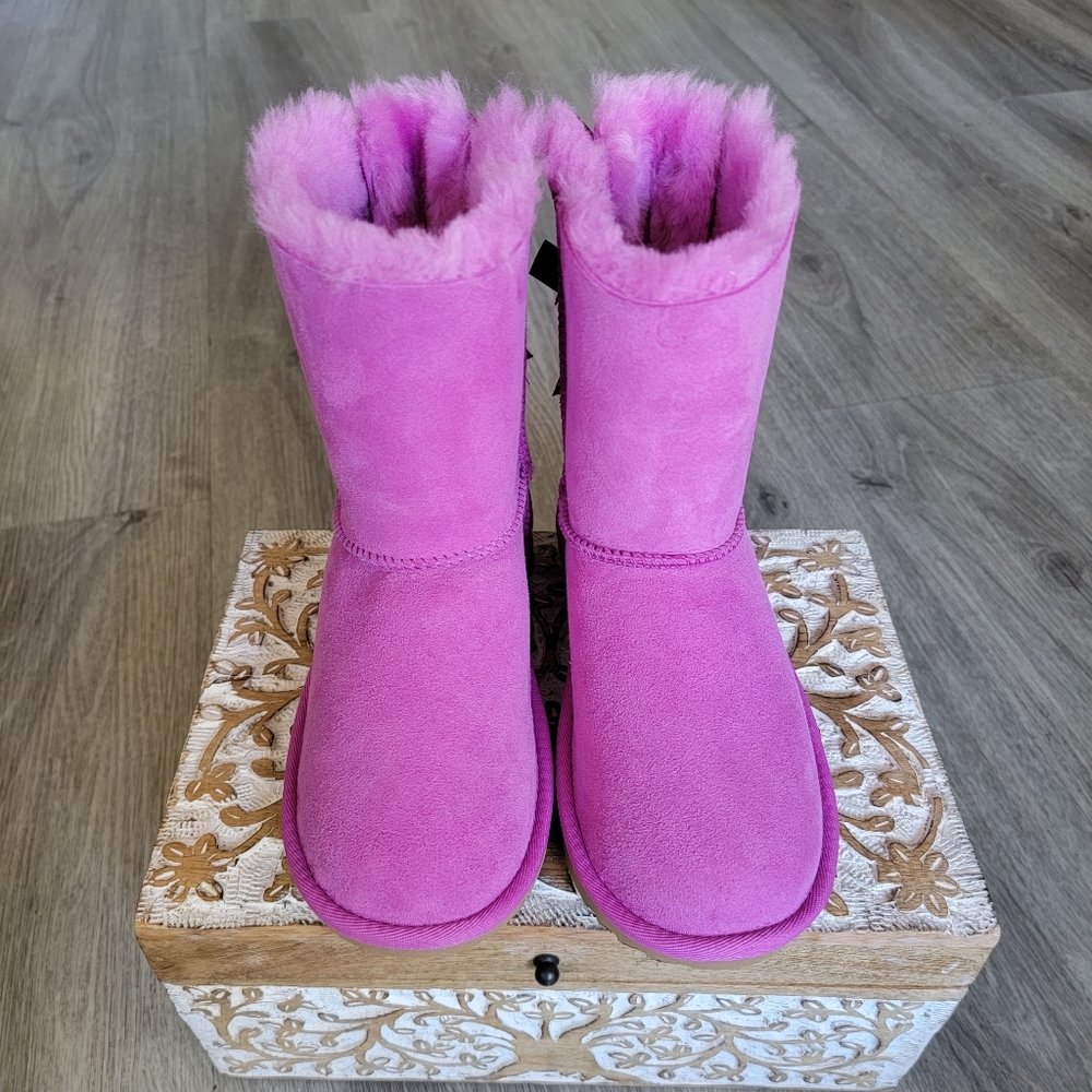 UGG Kid's Bailey Bow II Water-resistant Suede Boot - Picture 3 of 8